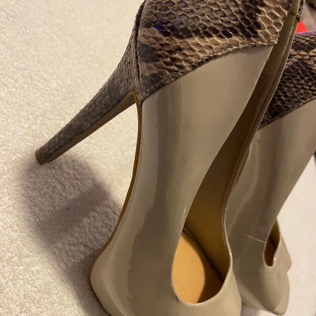 Almost Brand New Stylish Heels By Jessica Simpson  Box 45
